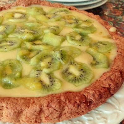 Crostata con crema e kiwi all'arancia 